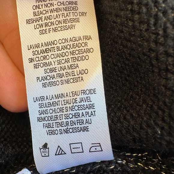 Calvin Klein Black & Gold TurtleNeck Long Sleeve Stylish Knit Sweater Medium - Picture 8 of 10